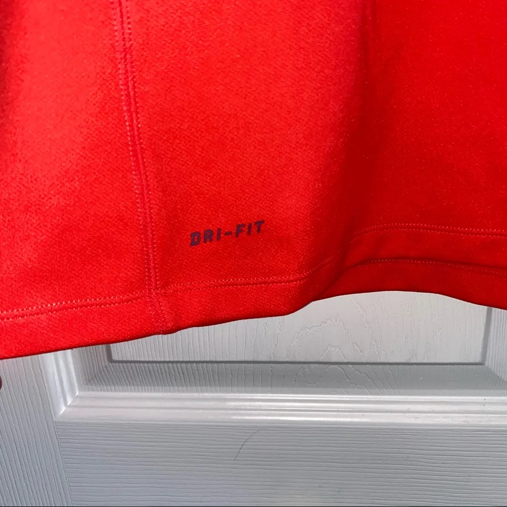 Pink Nike Dry-Fit Pullover Size: M
